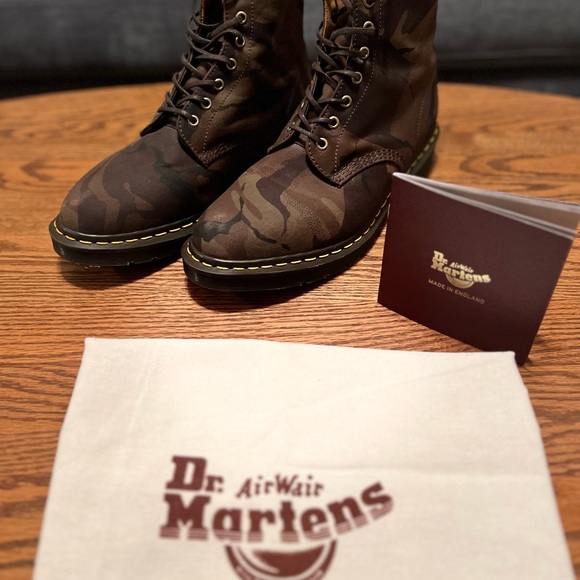 ⭐️ Dr. Martens Made in England Camo Pascal 1460 US 12 UK 11 GREAT CONDITION! - Picture 2 of 16